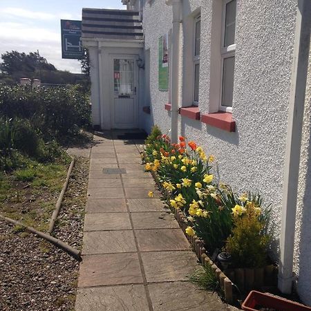 Finn Mccools Giants Causeway Hostel Bushmills Exterior photo