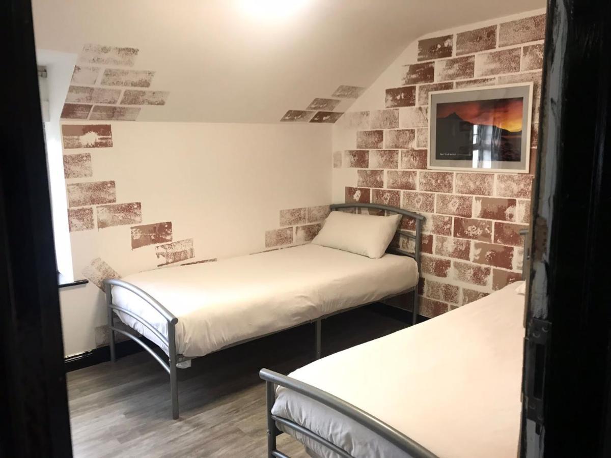 Finn Mccools Giants Causeway Hostel Bushmills Exterior photo