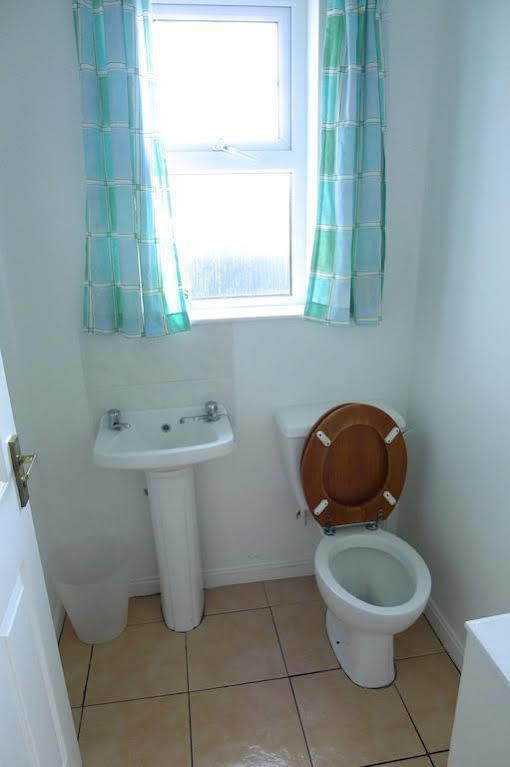 Finn Mccools Giants Causeway Hostel Bushmills Exterior photo